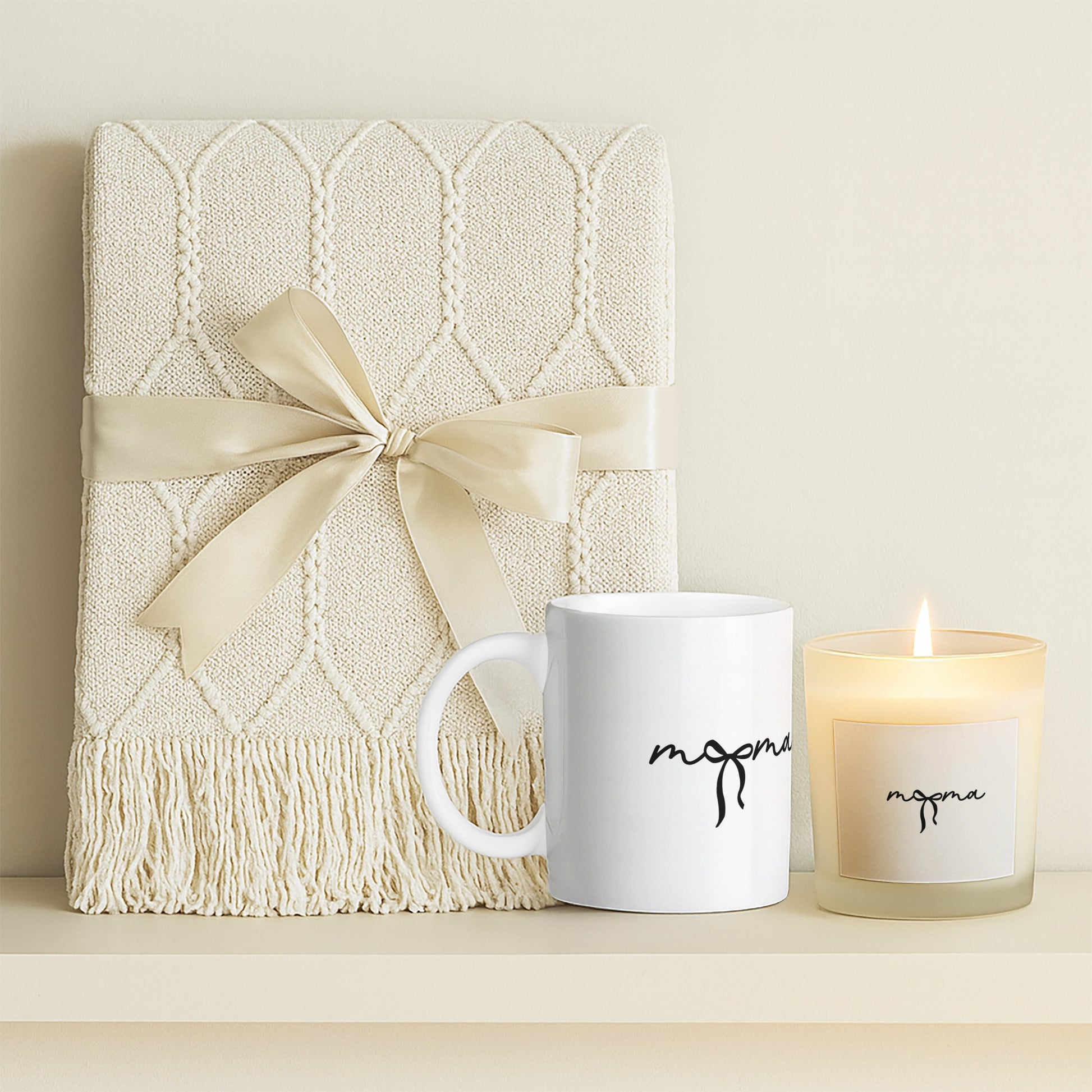 Mama Candle with Mug & Blanket Gift Set featuring a soft blanket, decorative mug, and scented candle.